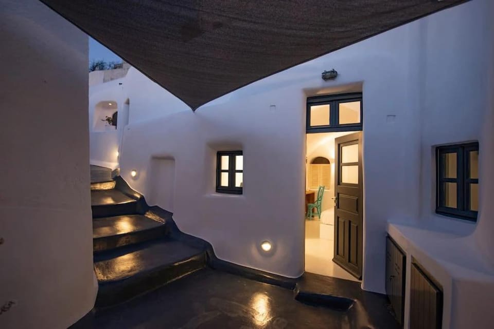 Property building, Patio