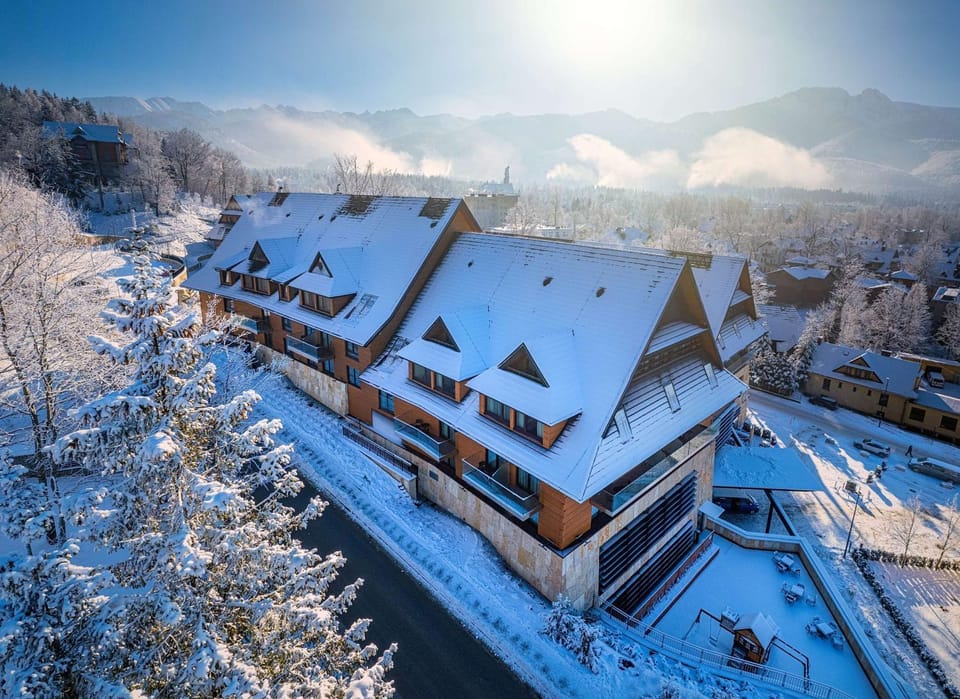 Property building, Winter, Seasons