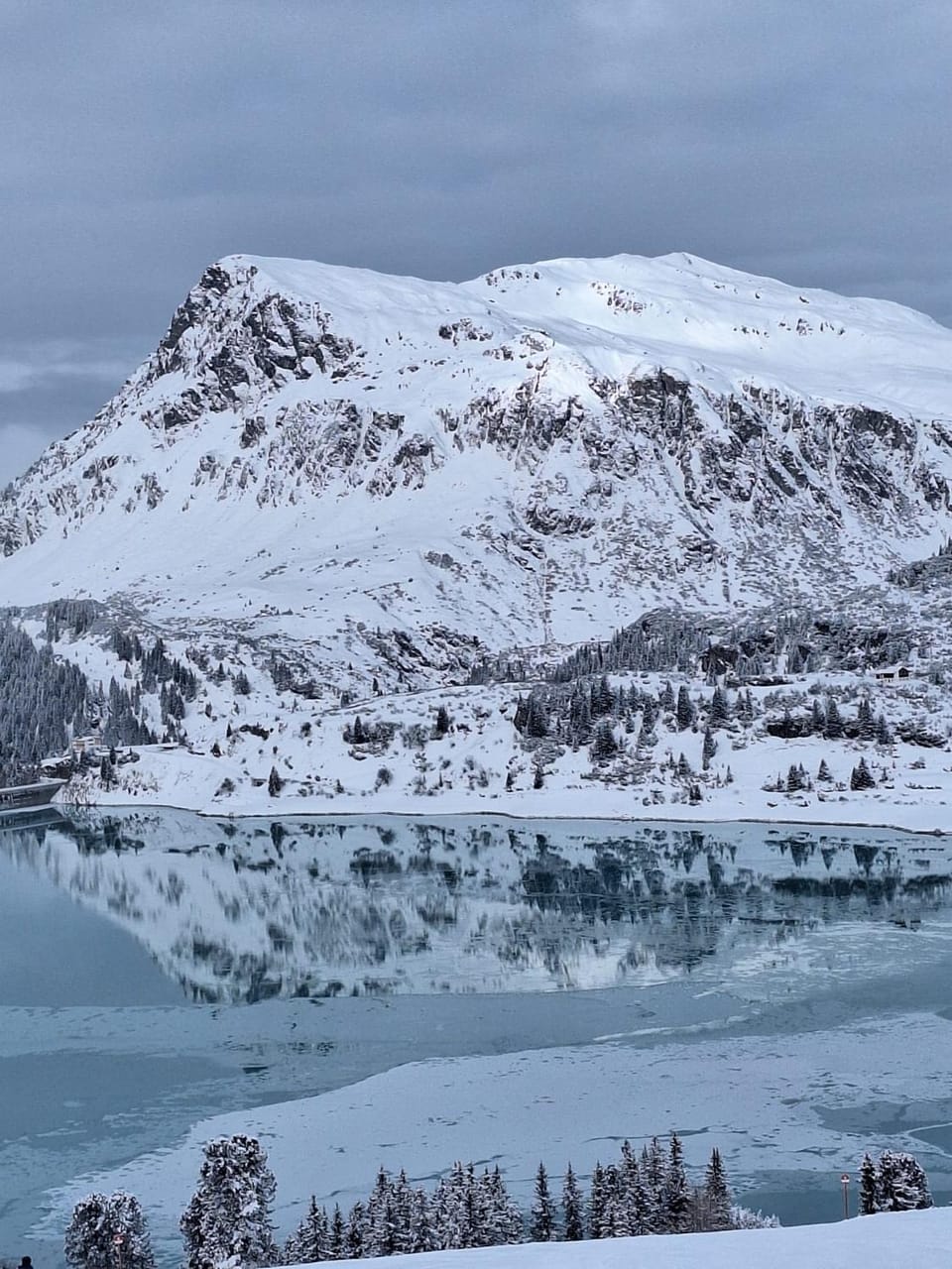 Nearby landmark, Natural landscape, Winter, Mountain view