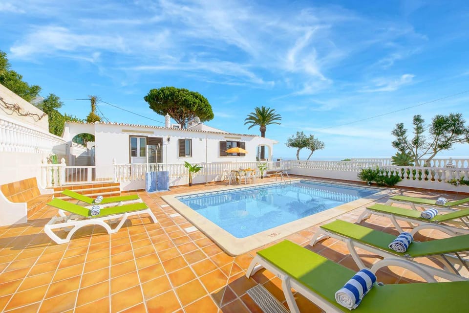 Pool view, Swimming pool, Swimming pool