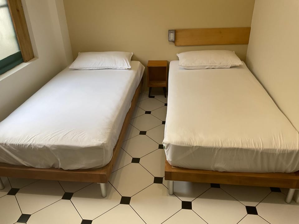 H. 1967 Bed and Breakfast in Fujian