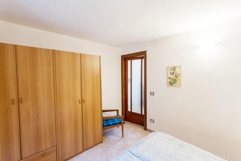Property building, Living room, Bedroom