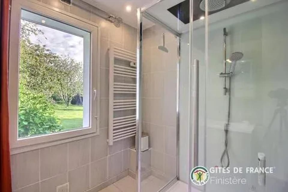 Maison spacieuse avec jardin à Plogoff House in Finistere