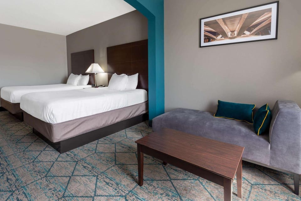 Photo of the whole room, On site