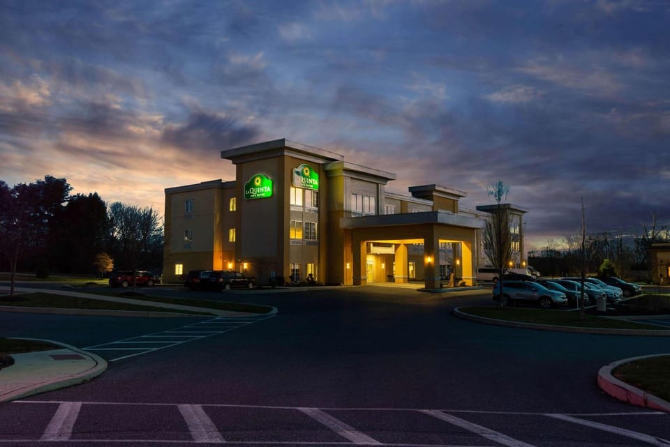 Property building, Night, On site, Time of day