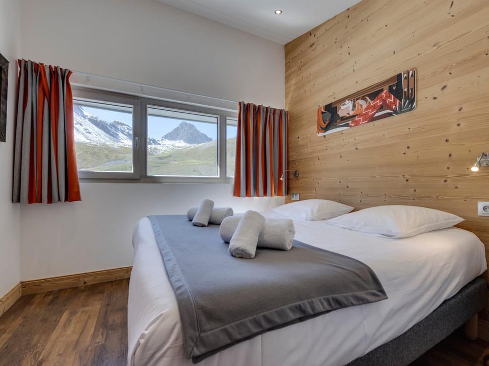 Tignes Val Claret Duplex 3 Chambres, Skis Aux Pieds, Parking Privé - FR-1-641-77 Apartment in Tignes