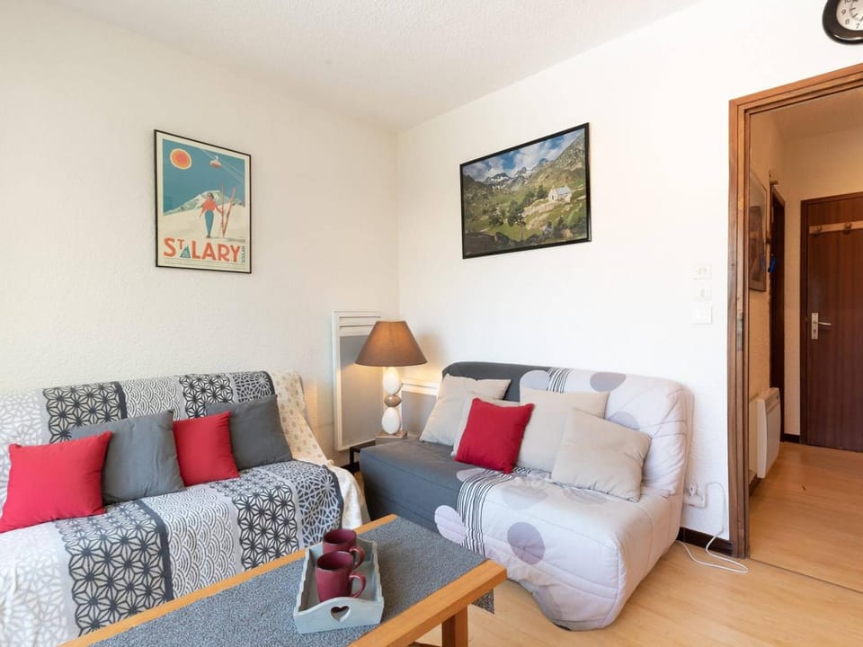 Appartement 4 pers. à Saint-Lary avec parking - FR-1-296-278 Apartment in Saint-Lary-Soulan