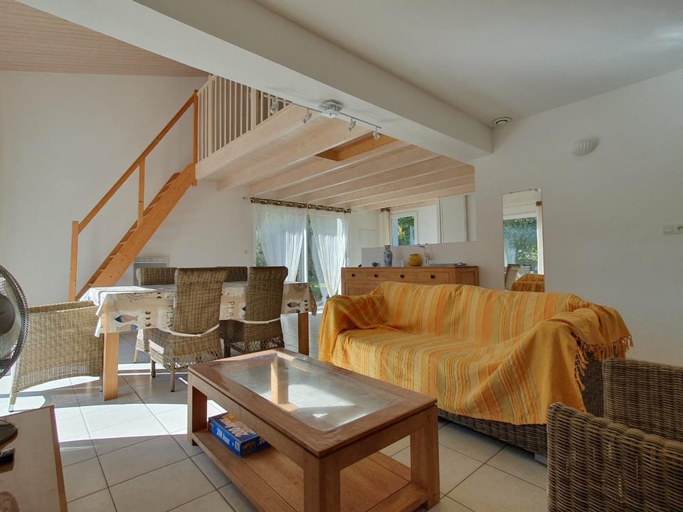 Villa spacieuse proche plage, 5 pers, jardin privatif - FR-1-476-110 House in La Faute-sur-Mer
