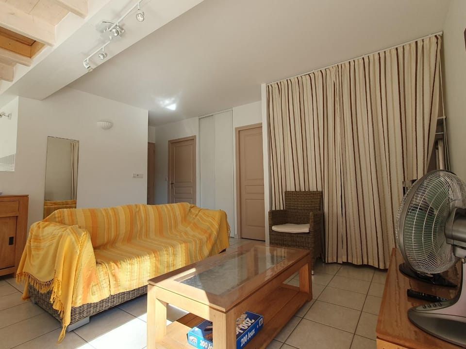 Villa spacieuse proche plage, 5 pers, jardin privatif - FR-1-476-110 House in La Faute-sur-Mer