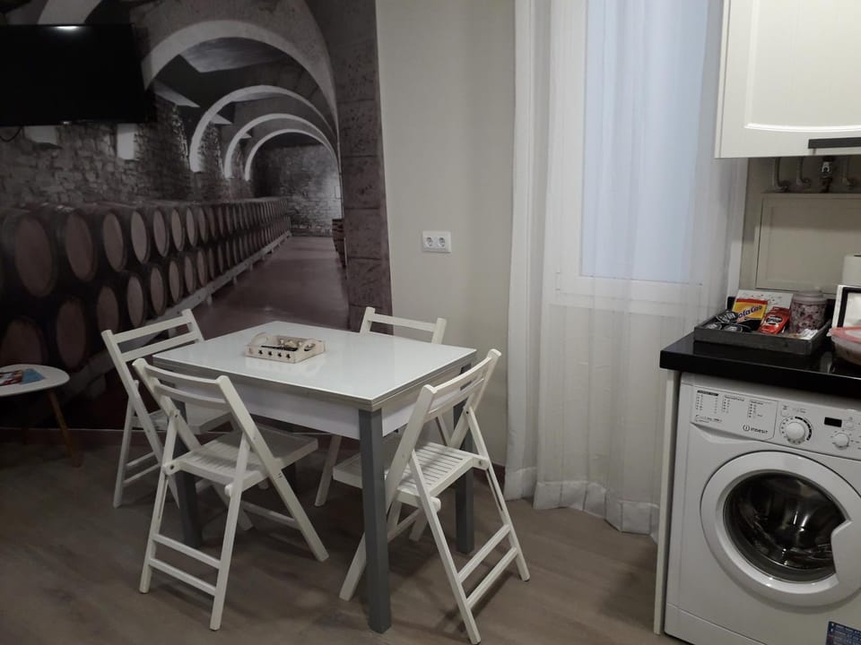 Céntrico y acogedor en tierra de vinos Apartment in Logrono