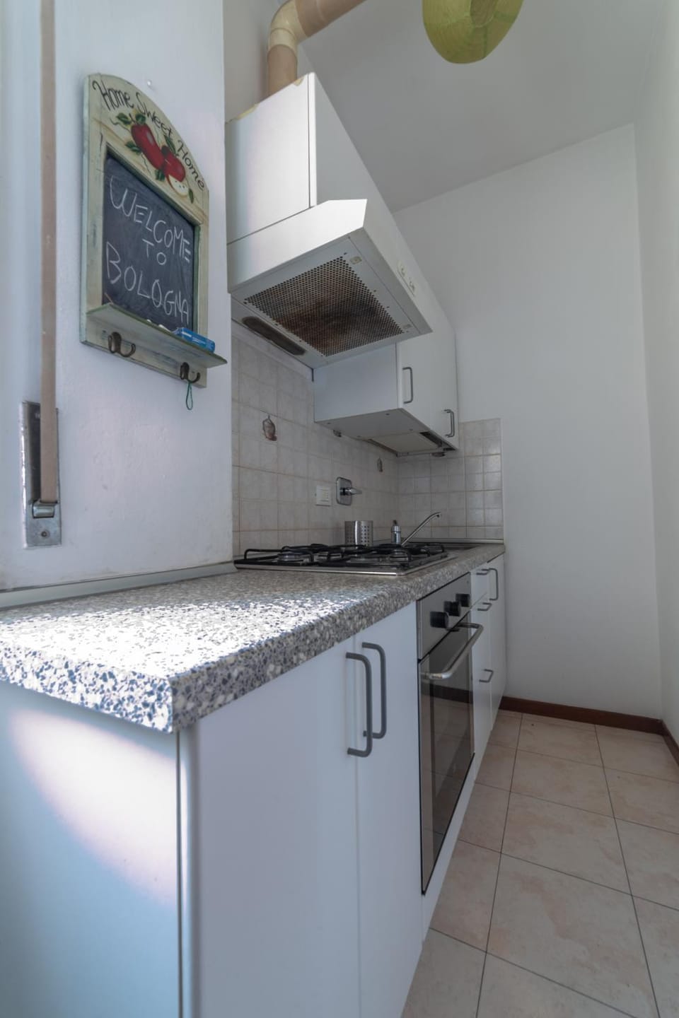 Kitchen or kitchenette, pet friendly, stove