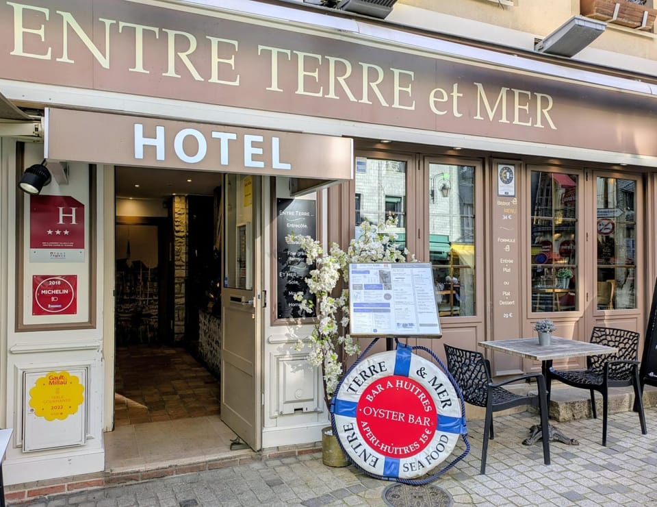 Property logo or sign