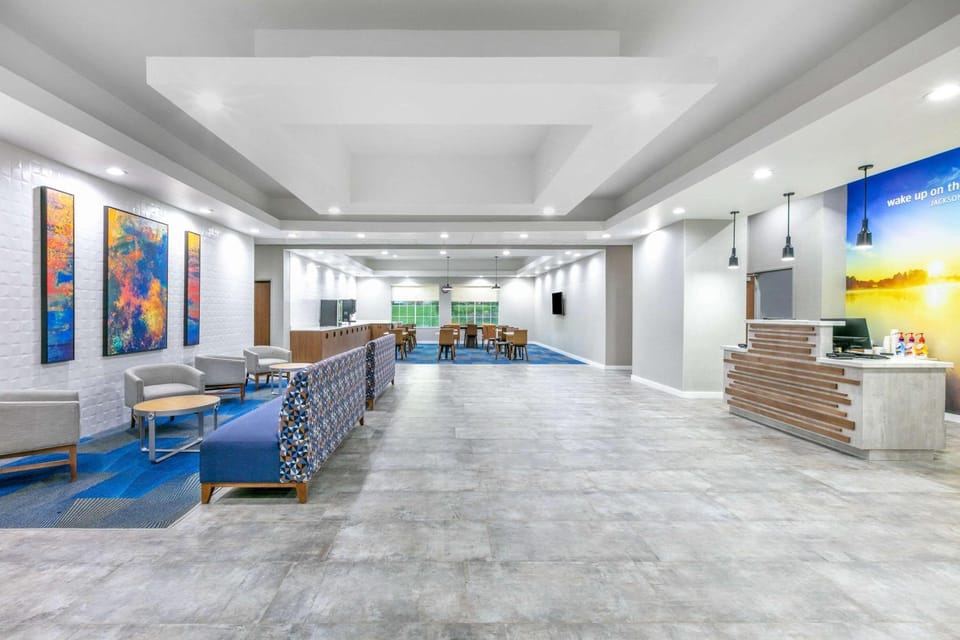 Lobby or reception, On site