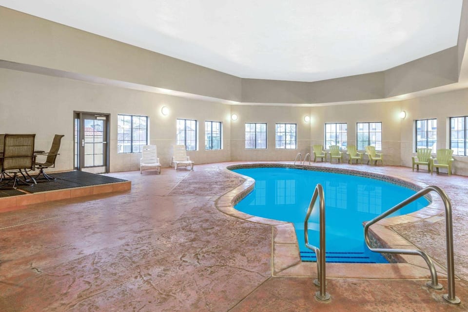 On site, Pool view, Swimming pool