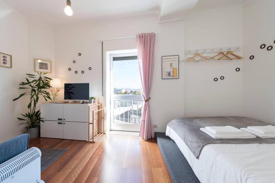 SP199 Flat by Apartment in Porto