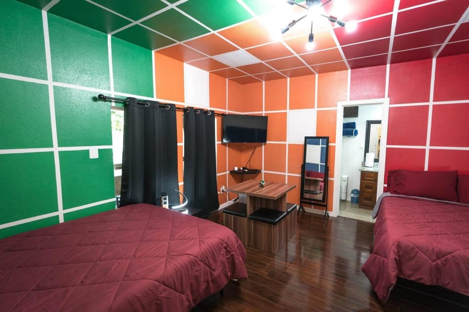 East Downtown Rubiks Studio Apartment in Houston