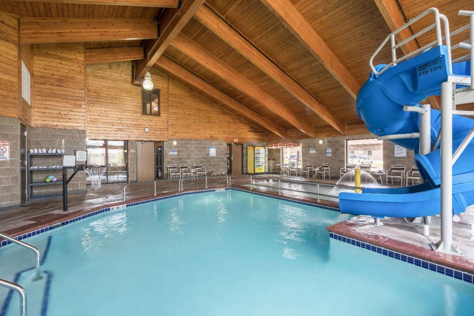 On site, Pool view, Swimming pool, Swimming pool