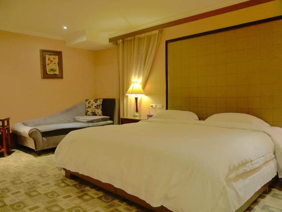 Kai Wei Boutique Hotel Bed and Breakfast in Taipei City