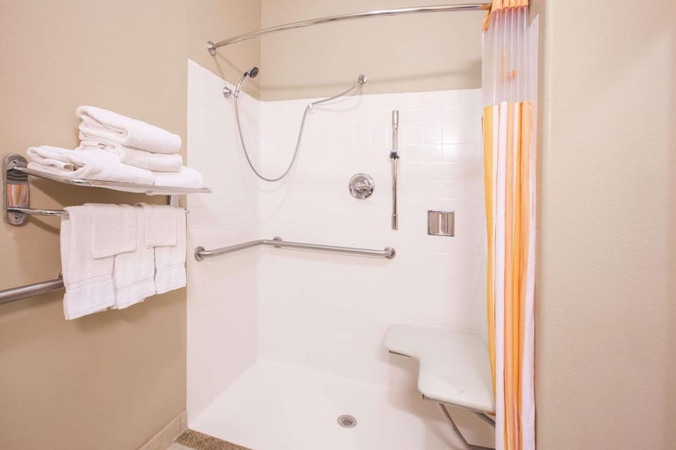 Photo of the whole room, On site