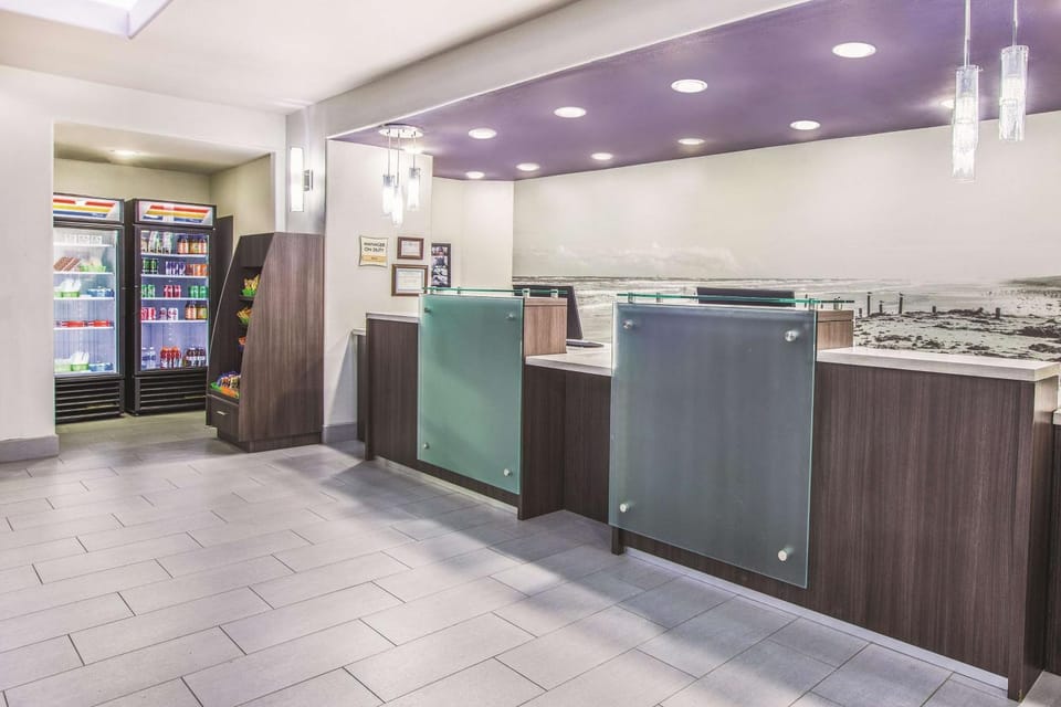 Lobby or reception, On site