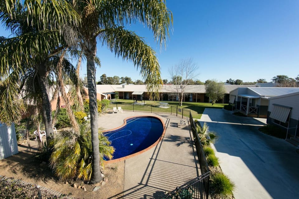 Garden, Swimming pool