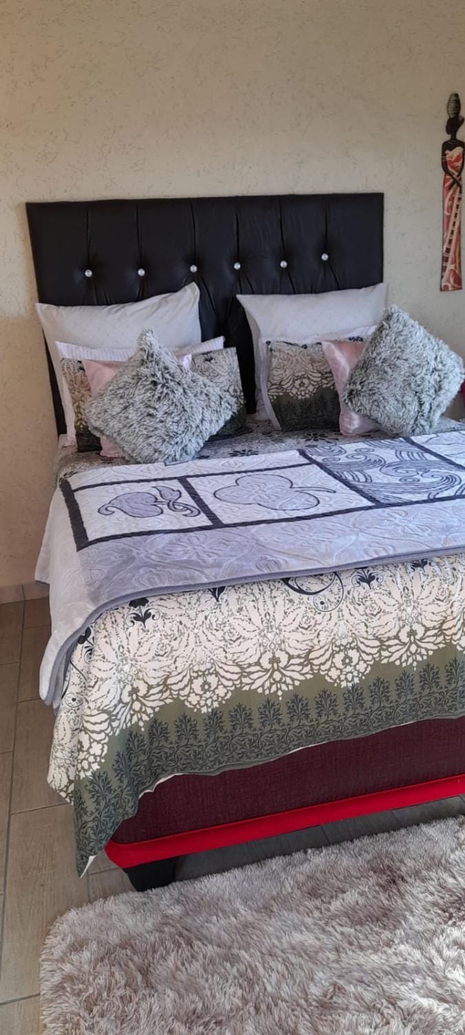 Lapa la Bakgatlha Bed and Breakfast in Gauteng
