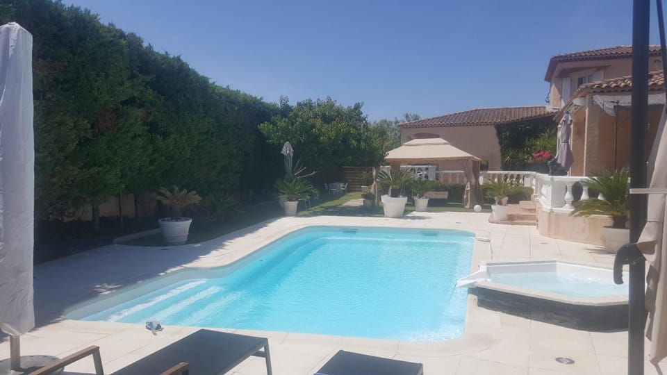 VILLA ROMA Villa in Marignane