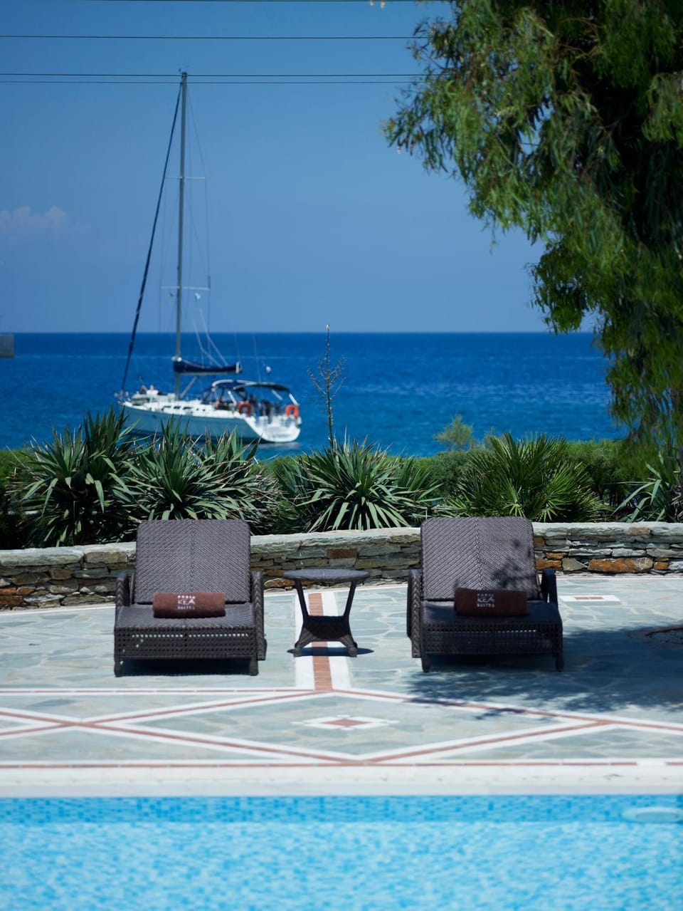 Sea view, Swimming pool, sunbed