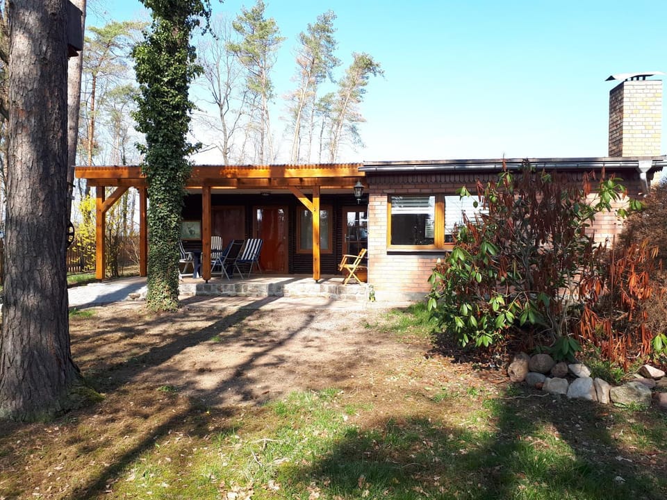 Facade/entrance, BBQ facilities, Garden, Balcony/Terrace, Garden view