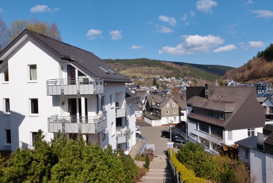 Property building, Neighbourhood, City view