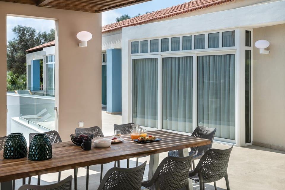 Vilia House on the Hill - Luxury Villa with Heated Pool near Chania Villa in Chania