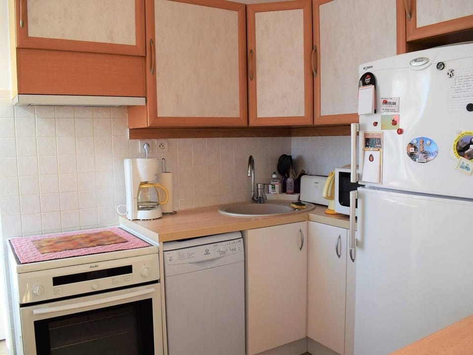 Lumineux appartement 2 pers, centre Trébeurden, proche plage, chiens admis - FR-1-368-136 Apartment in Brittany