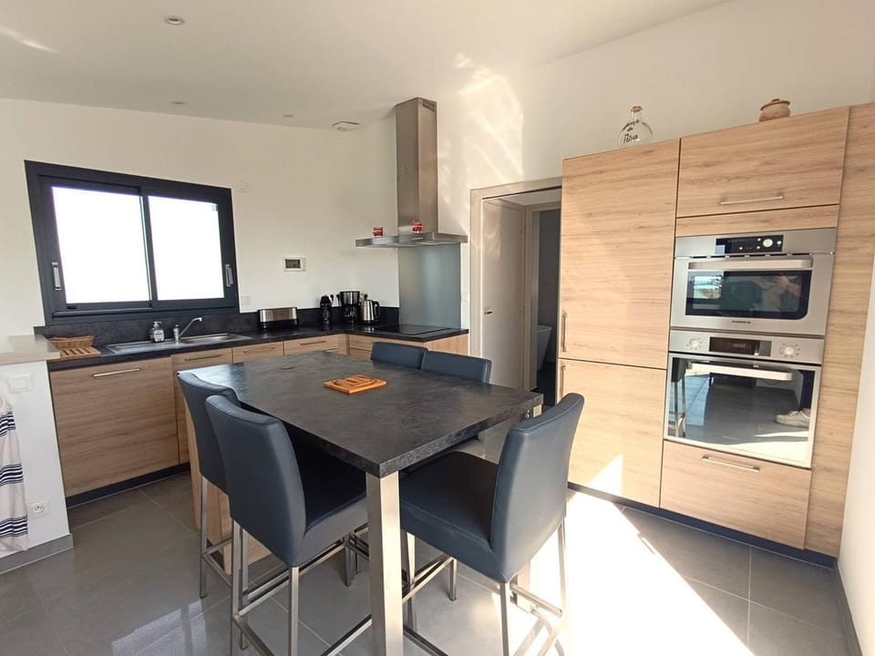 Maison neuve 4* avec Sauna, WIFI à 150m de la plage - Pleumeur-Bodou - FR-1-368-139 House in Brittany