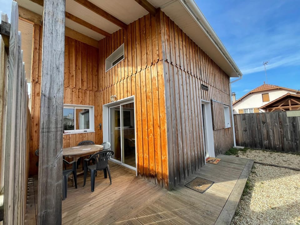 Property building, Patio