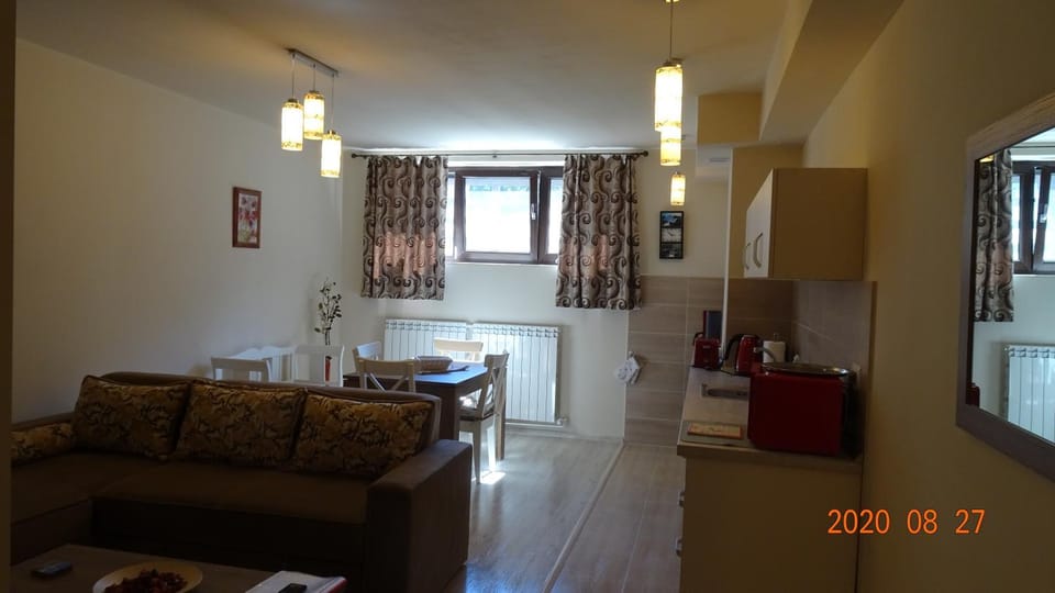 Kitchen or kitchenette, Living room, Dining area