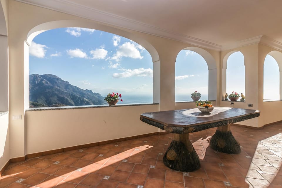Property building, Balcony/Terrace, Mountain view, Sea view
