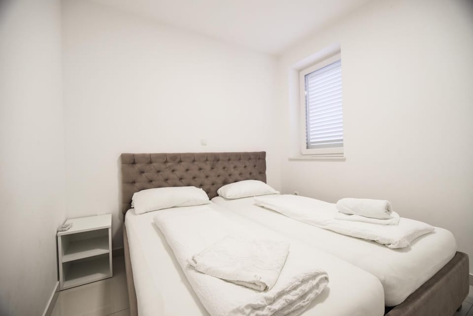 Villa San Antonio-apartment Suzana Bed and Breakfast in Lika-Senj County