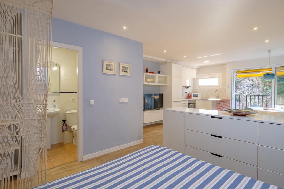 AO-4 CALELLA DE PALAFRUGELL 2 PAX Apartment in Calella de Palafrugell