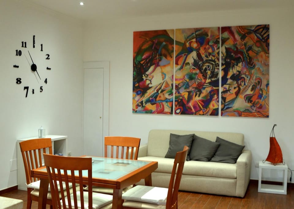 Living room, Dining area