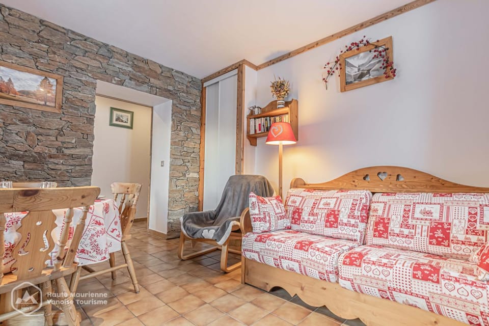 153 Rue des Rochers Apartment in Piedmont