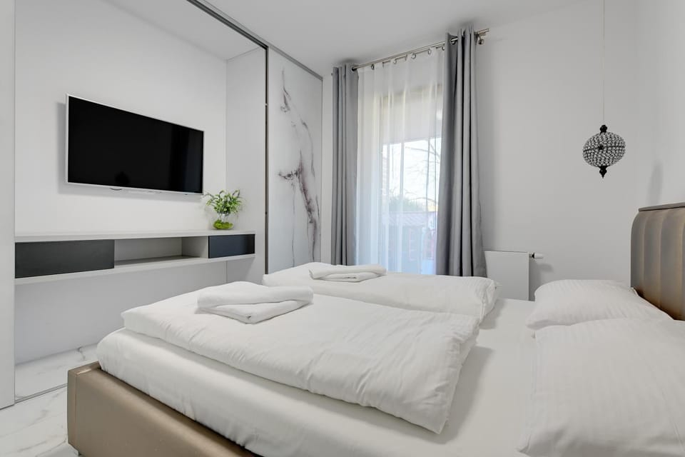 TV and multimedia, Bedroom