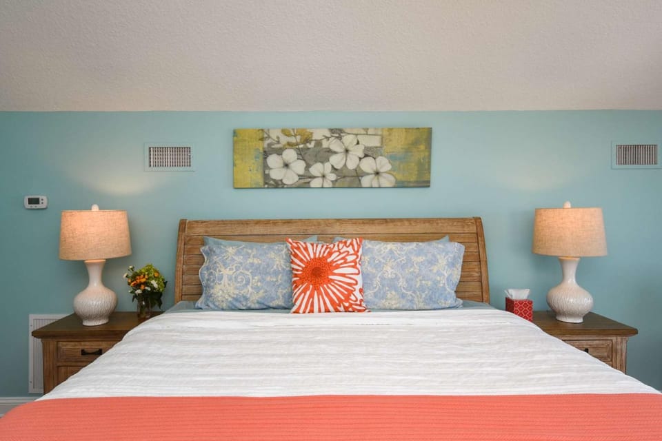 Beachcomber Penthouse Apartment in Vilano Beach