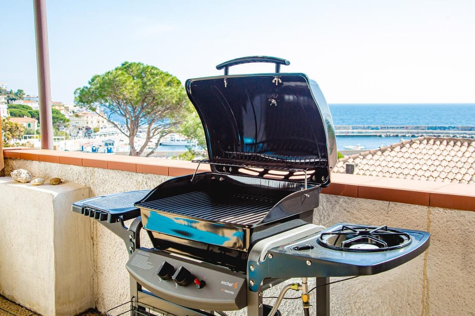 BBQ facilities, Balcony/Terrace