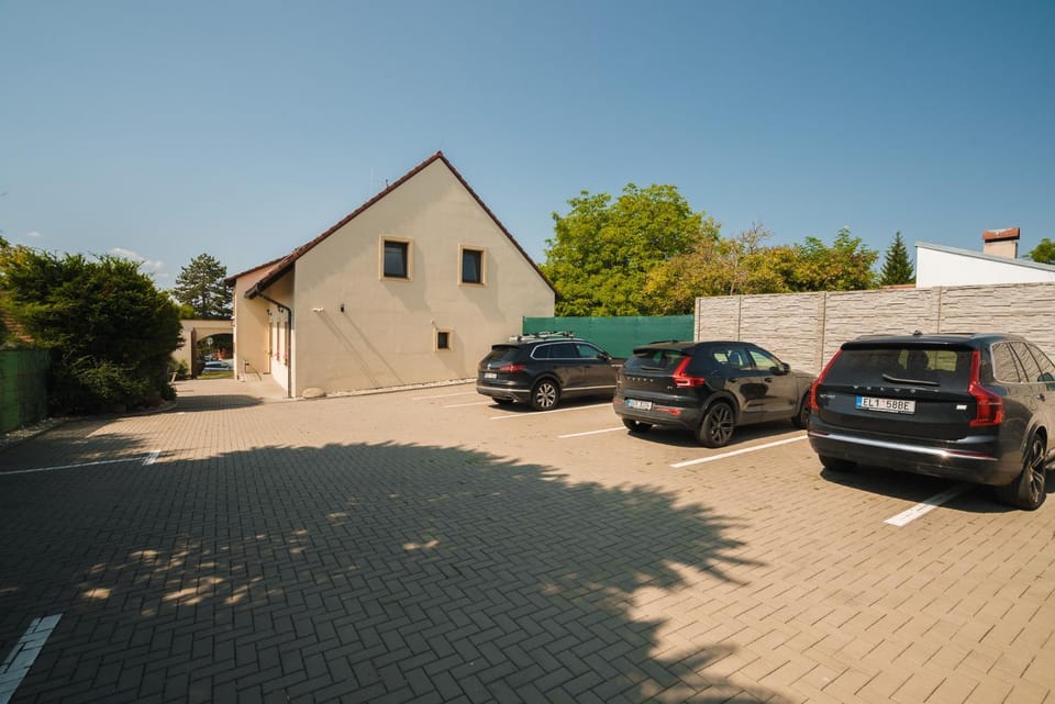 Penzion Sezemice Bed and Breakfast in Czechia