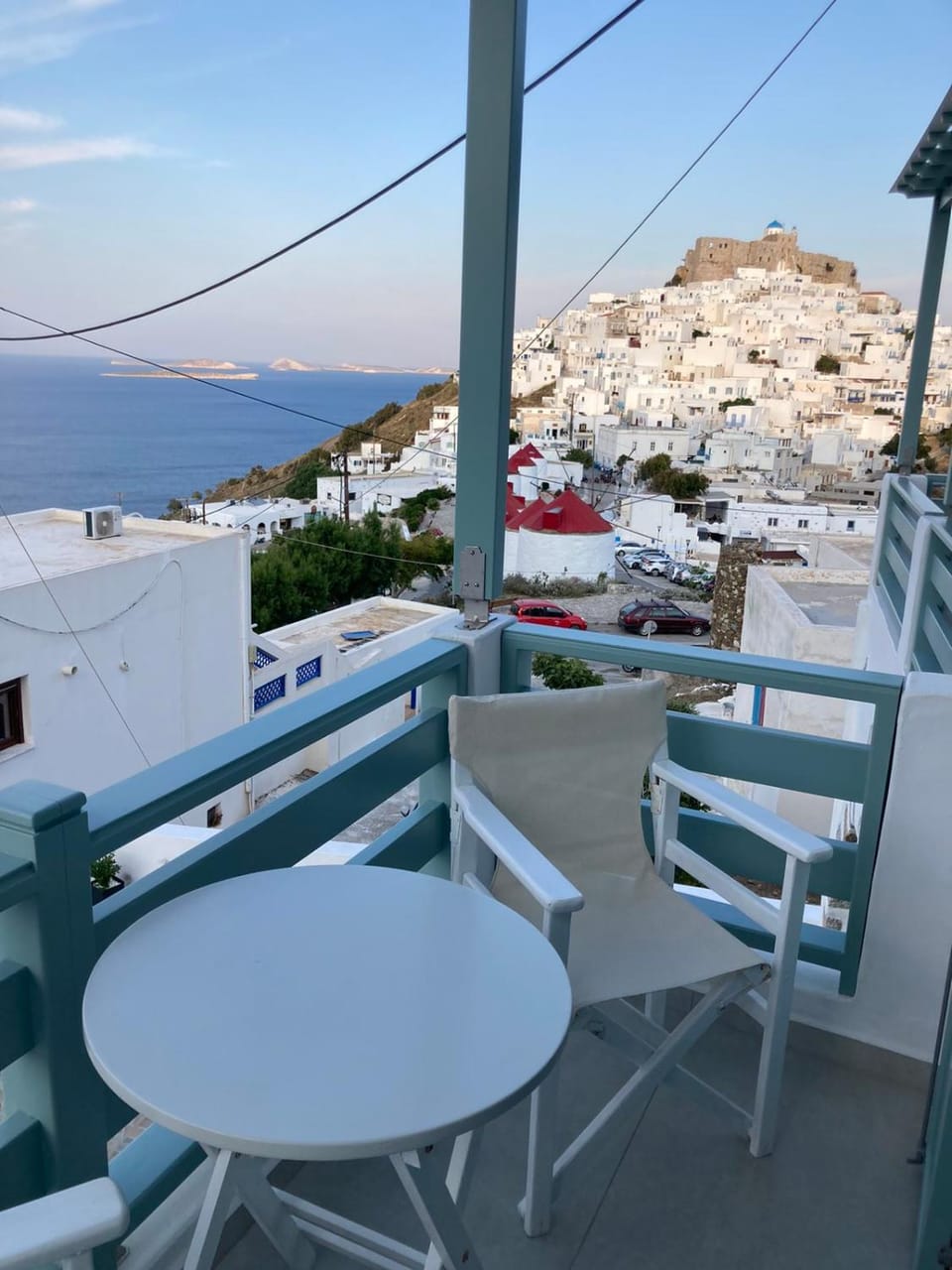 View (from property/room), City view, Landmark view, Mountain view, Sea view, Street view