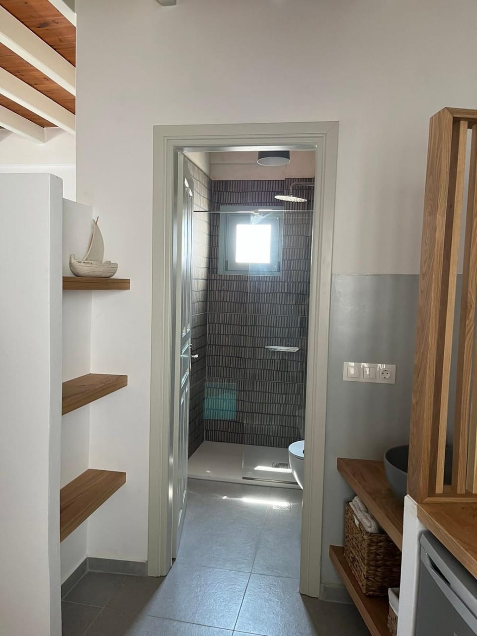 Shower, Bathroom
