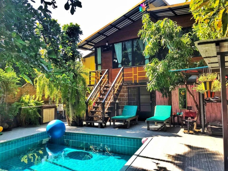 Property building, Swimming pool