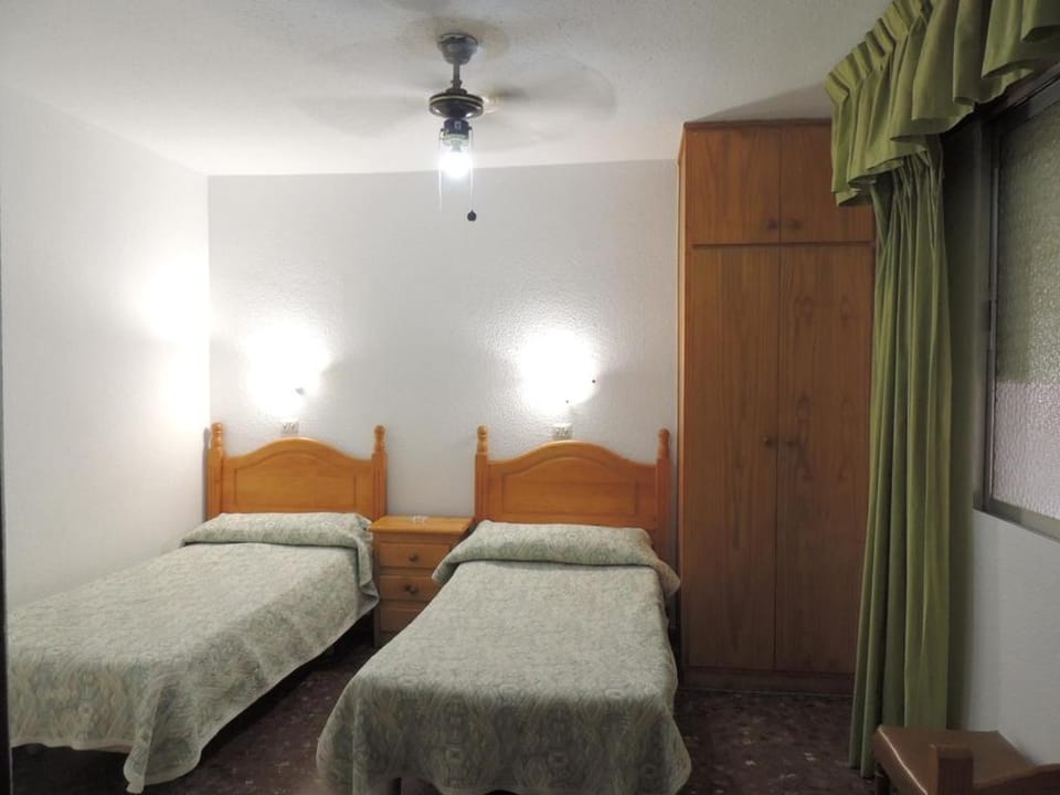 Pension Americano Bed and Breakfast in Almería