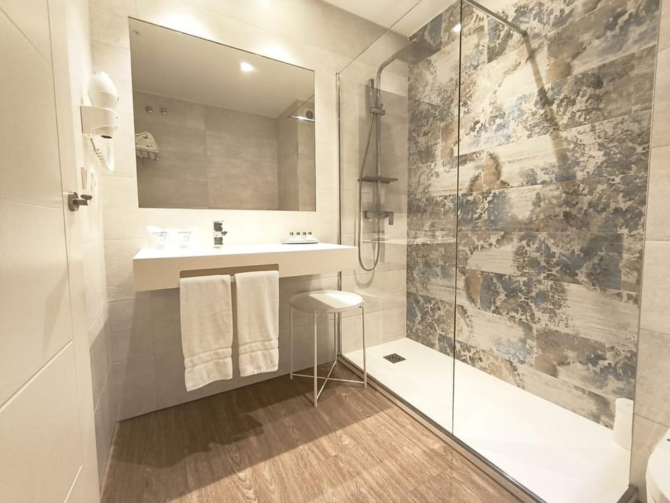 Shower, Bathroom