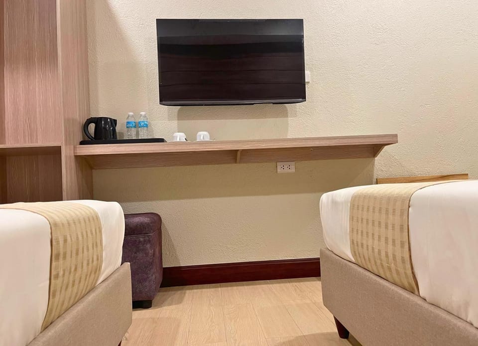 TV and multimedia, Seating area, minibar